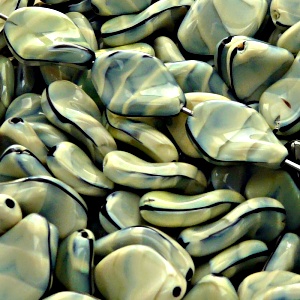 10pcs Czech Pressed Glass Ripple Twisted Flat Oval Beads 19x13mm Ivory Jet Striped Moonlight (26857)