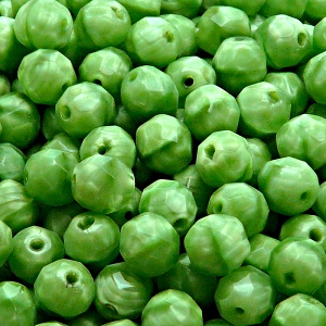 25pcs Czech Fire Polished Faceted Glass Beads Round 8mm Green Striped Moonlight (56016)